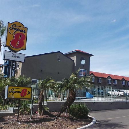 Super 8 By Wyndham San Diego/Imperial Beach Zewnętrze zdjęcie