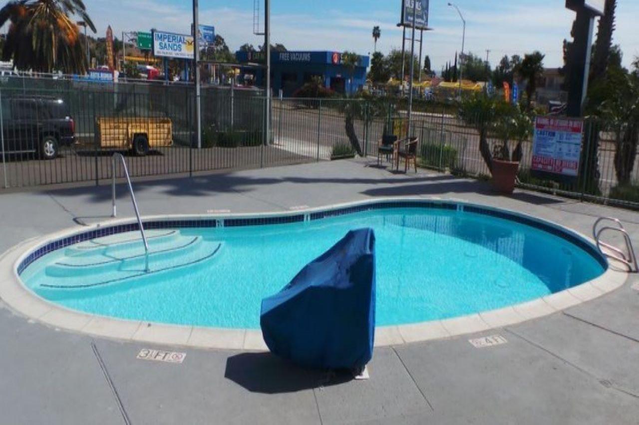 Super 8 By Wyndham San Diego/Imperial Beach Zewnętrze zdjęcie