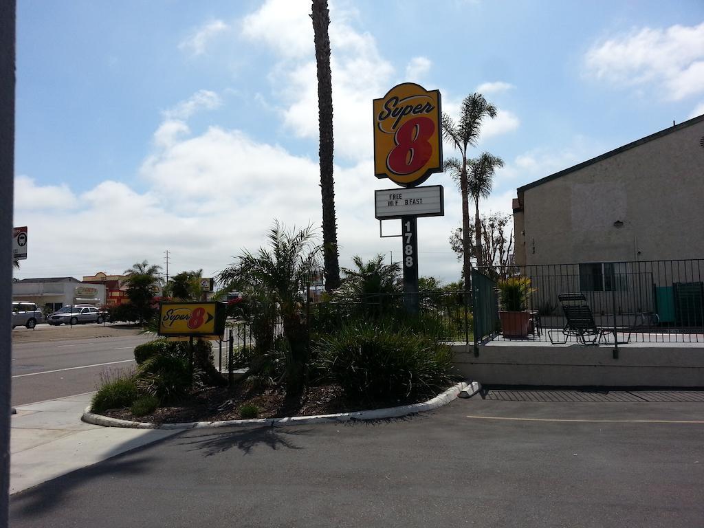 Super 8 By Wyndham San Diego/Imperial Beach Zewnętrze zdjęcie