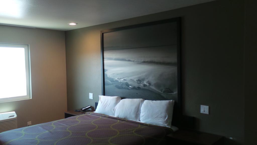 Super 8 By Wyndham San Diego/Imperial Beach Zewnętrze zdjęcie