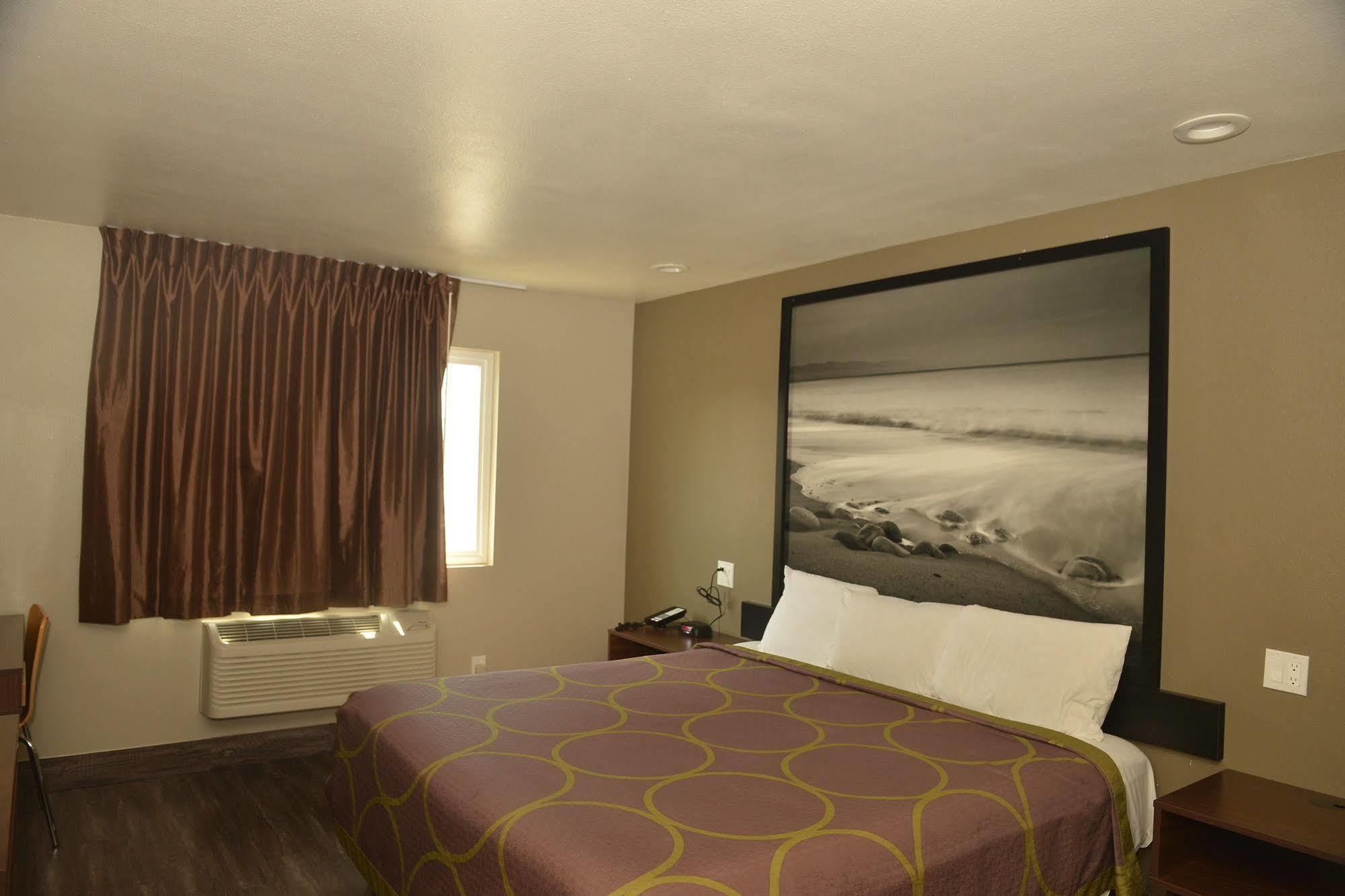 Super 8 By Wyndham San Diego/Imperial Beach Zewnętrze zdjęcie