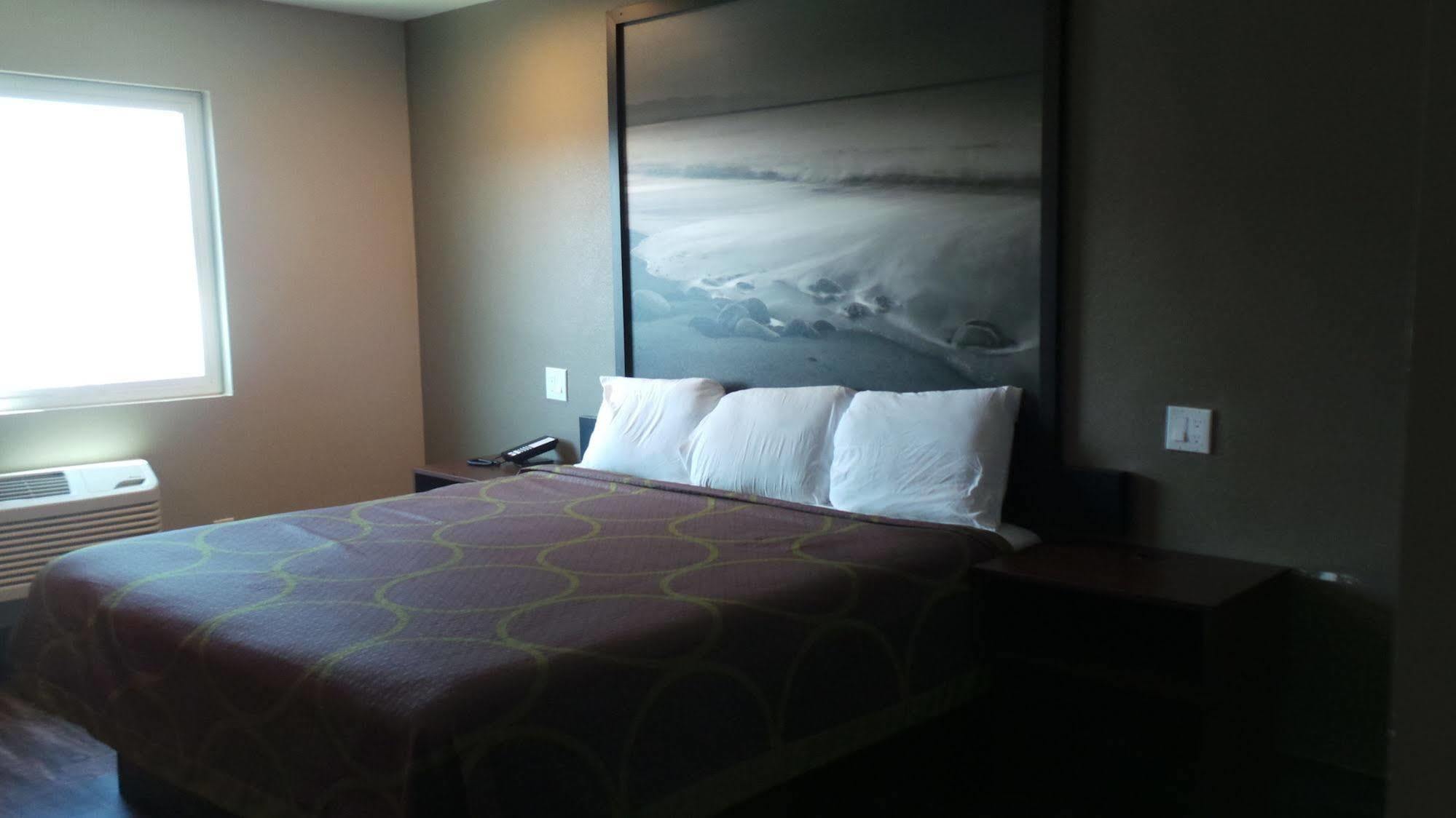 Super 8 By Wyndham San Diego/Imperial Beach Zewnętrze zdjęcie