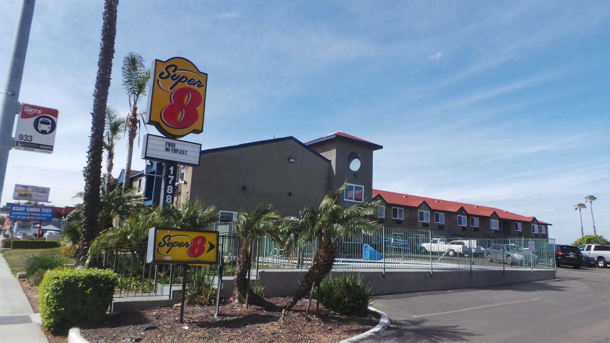 Super 8 By Wyndham San Diego/Imperial Beach Zewnętrze zdjęcie